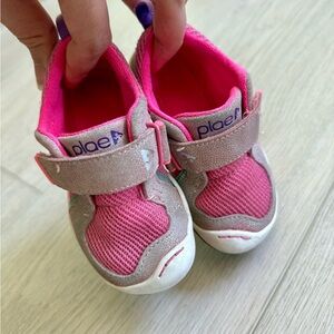 Plae Girl Toddler Shoes Size 6.5